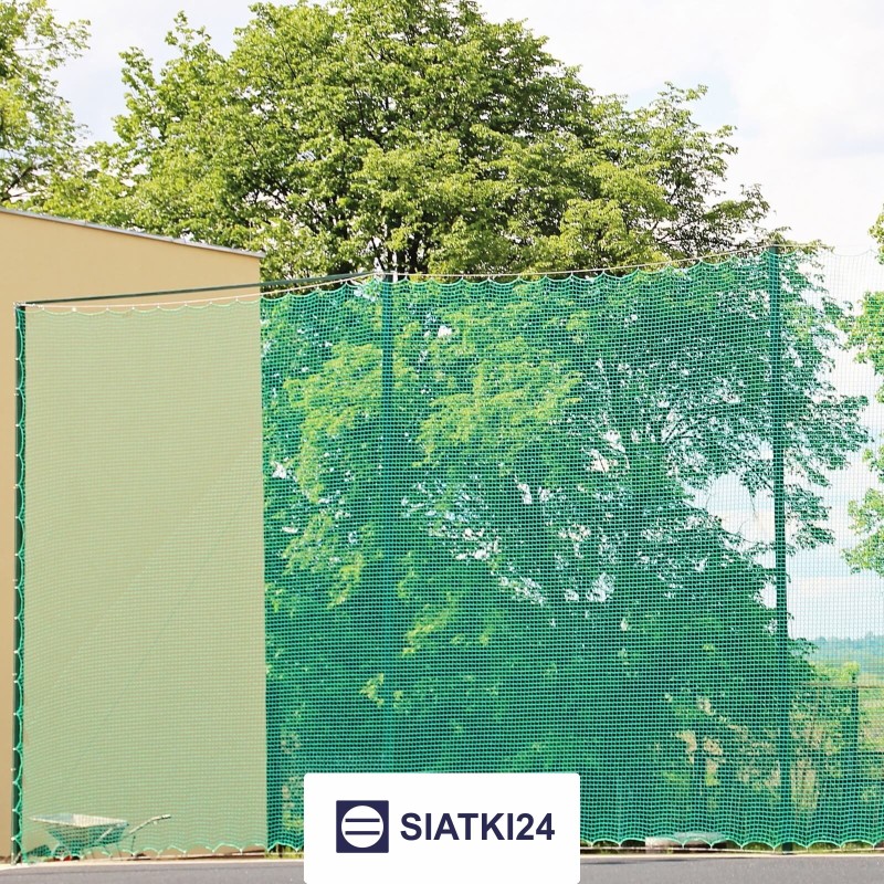 Piłkochwyt 4m - Słupki z siatką 8x8cm i grubością 6mm o wysokości 4m Piłkochwyt 4m - Słupki z siatką 8x8cm i grubością 6mm o wysokości 4m - sklep Siatki24.eu - zdjęcie 1