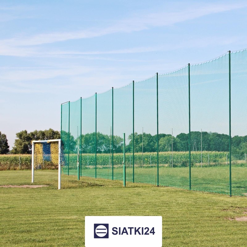 Piłkochwyt 6m - Słupy z siatką 10x10cm o grubości 6mm, piłkochwyty o wysokości 6m  - sklep Siatki24.eu - zdjęcie 1