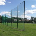 Piłkochwyt 5m - Słupy i siatka piłkochwytowa o oczku 10x10cm i grubości 6mm Piłkochwyt 5m - Słupy i siatka piłkochwytowa o oczku 10x10cm i grubości 6mm