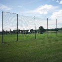 Piłkochwyt 5m - Słupy i siatka o grubości 4mm i oczkach 10x10cm idealna jako piłkochwyt.e Piłkochwyt 5m - Słupy i siatka o grubości 4mm i oczkach 10x10cm idealna jako piłkochwyt.e