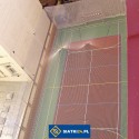 Ogrodzenie boiska 5m wys. z słupami i siatką 4,5x4,5cm o grubości 3mm Ogrodzenie boiska 5m wys. z słupami i siatką 4,5x4,5cm o grubości 3mm