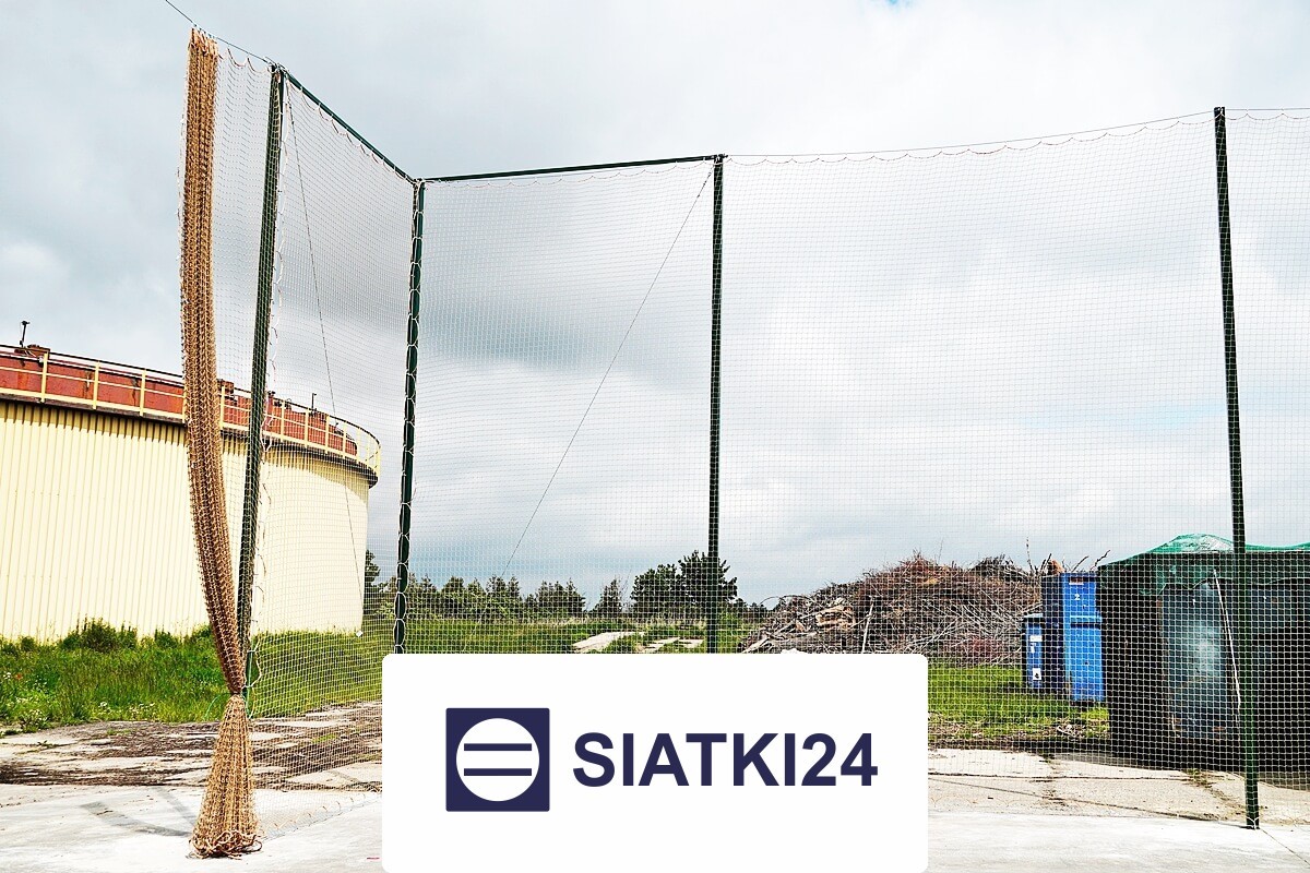   Siatki24.eu - Zadaszenie z siatki placu na wymiar 
