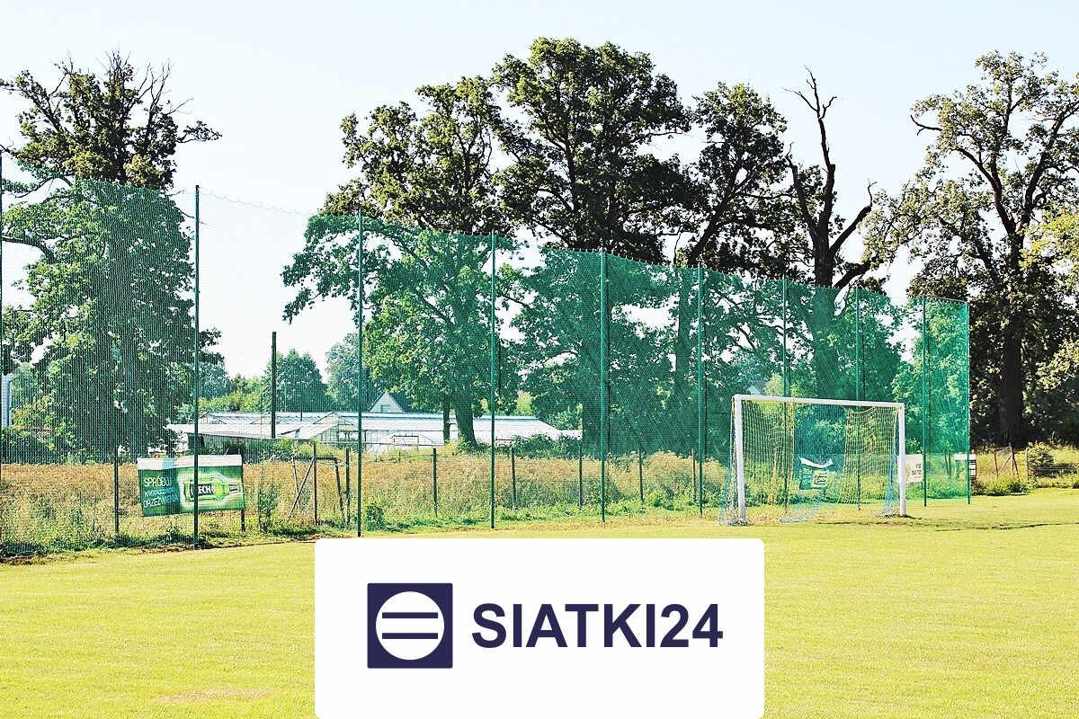   Siatki24.eu - Siatka zabezpieczająca do piłkochwytów na boiskach piłkarskich 