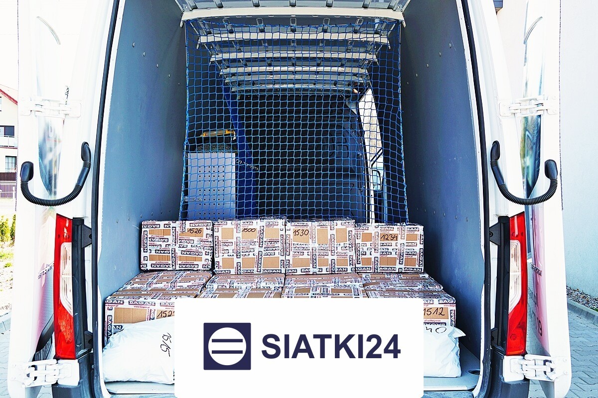 Solidne siatki zabezpieczające do regałów w busie, o oczkach 4,5x4,5 cm i grubości 4 mm, wykonane z trwałego materiału. Siatki24.eu - Solidne siatki zabezpieczające do regałów w busie, o oczkach 4,5x4,5 cm i grubości 4 mm, wykonane z trwałego materiału.