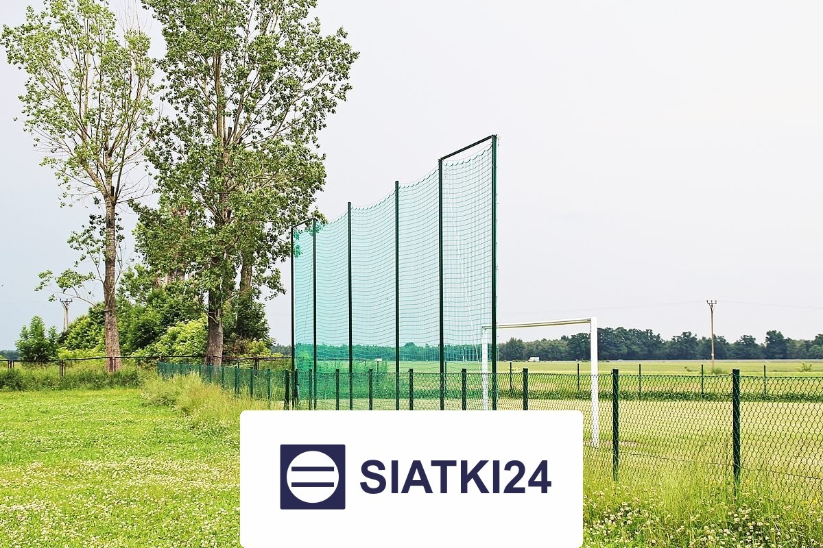 Ogrodzenie boiska piłkarskiego — solidne i optymalne rozwiązanie dla miłośników futbolu Siatki24.eu - Ogrodzenie boiska piłkarskiego — solidne i optymalne rozwiązanie dla miłośników futbolu