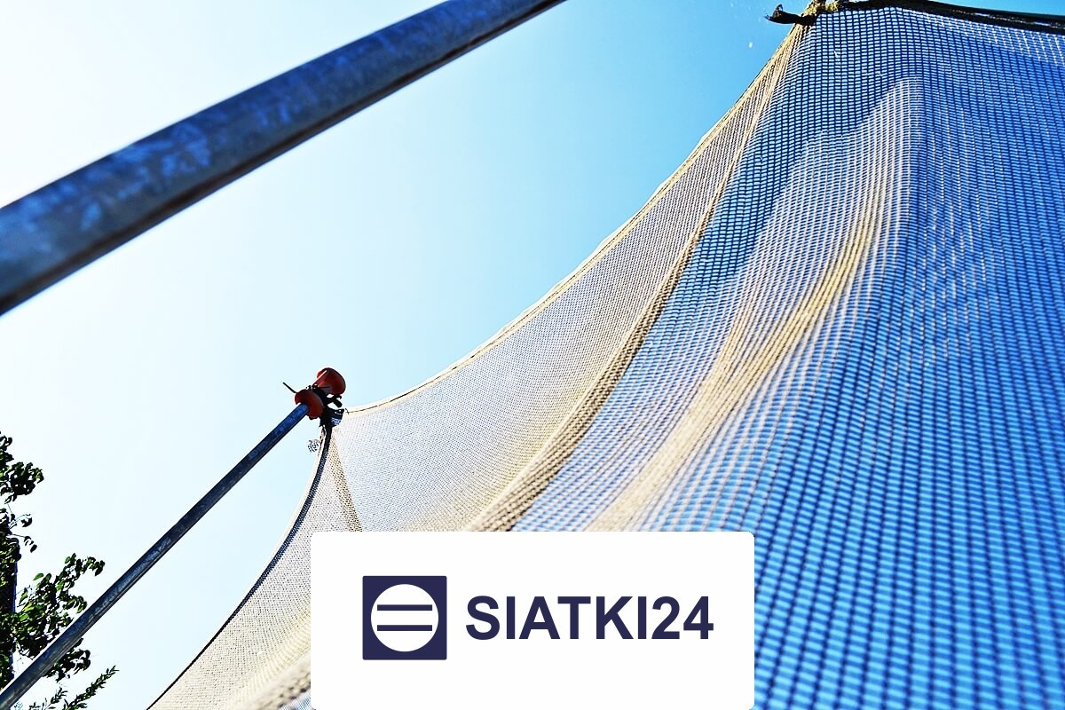   Siatki24.eu - Siatka ochronna do zabezpieczenia boiska piłkarskiego - Piłkochwyt na wymiar, wykonana z elastycznego tworzywa 