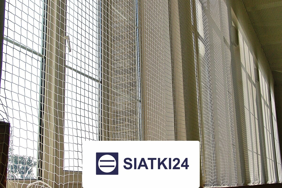   Siatki24.eu - Siatki na okna do hali sportowej zabezpieczające 