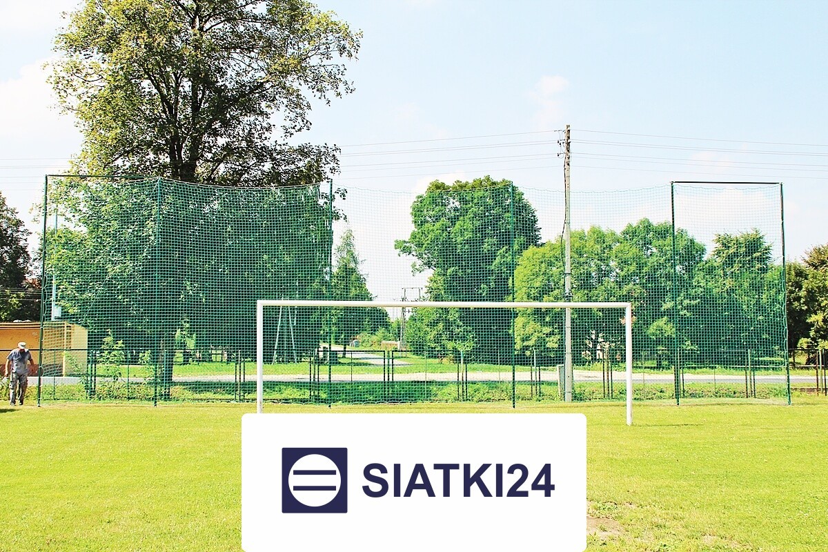 Najczęściej stosowane ogrodzenie boiska piłkarskiego jako skuteczne rozwiązanie ochronne Siatki24.eu - Najczęściej stosowane ogrodzenie boiska piłkarskiego jako skuteczne rozwiązanie ochronne