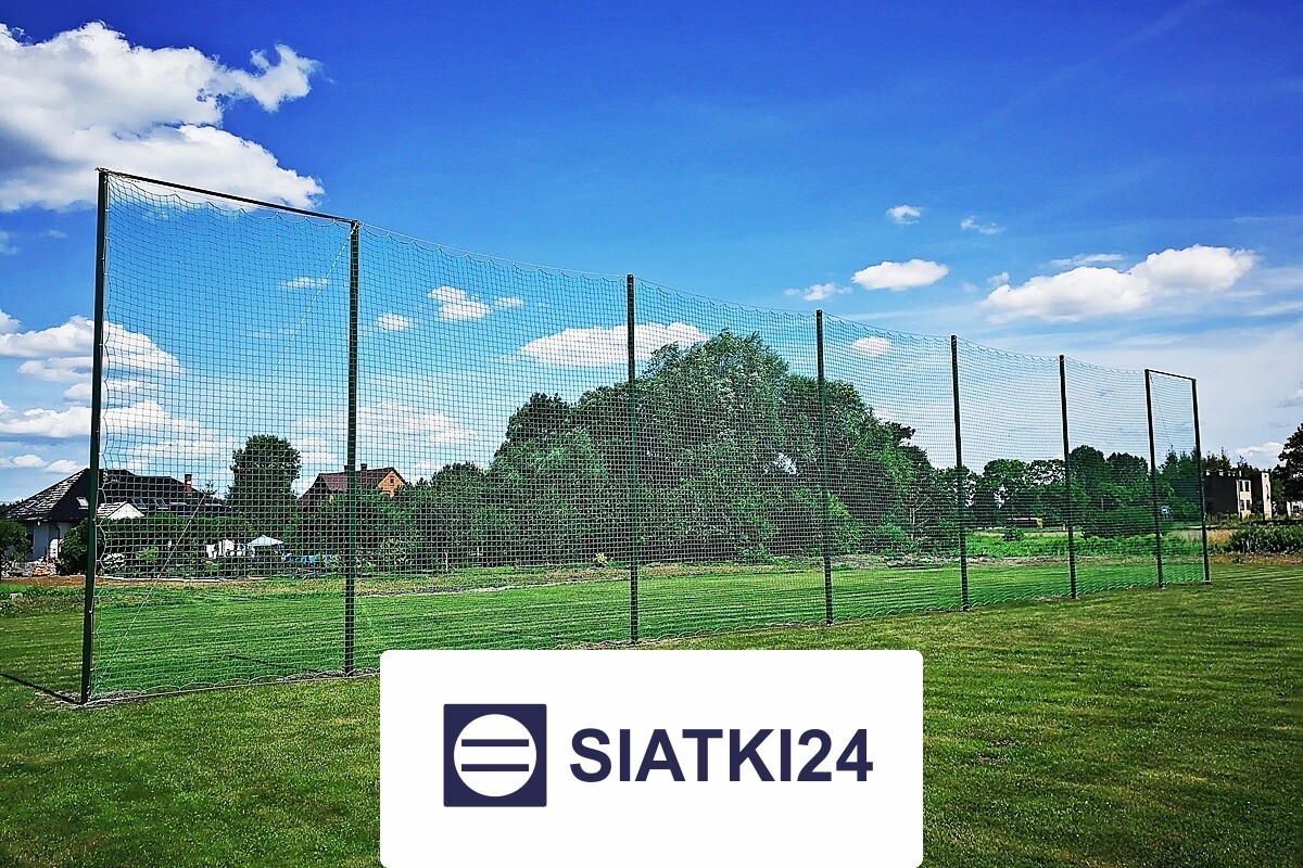   Siatki24.eu - Siatka zabezpieczająca do piłkochwytów na boiskach piłkarskich 