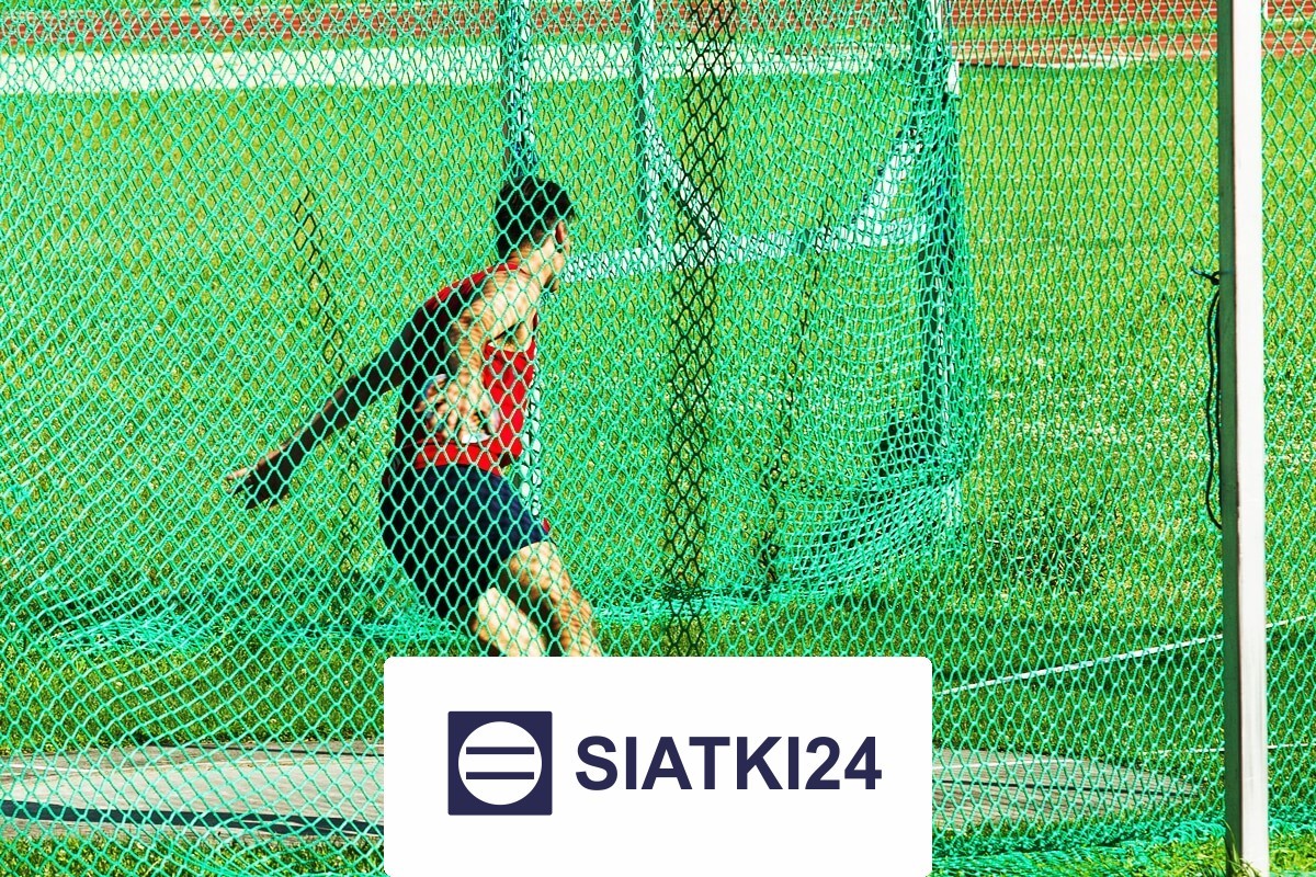 Siatka ochronna do ogrodzeń boisk o wysokości 6 m, z grubym sznurkiem 5 mm i małymi oczkami 8x8 cm - wytrzymałe i skuteczne rozw Siatki24.eu - Siatka ochronna do ogrodzeń boisk o wysokości 6 m, z grubym sznurkiem 5 mm i małymi oczkami 8x8 cm - wytrzymałe i skuteczne rozw