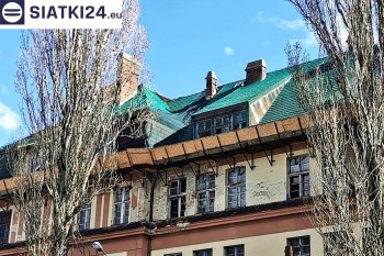  Siatki zabezpieczające stare dachówki na dachach 