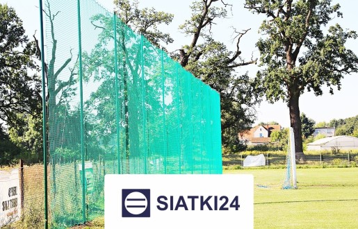 Ogrodzenie boiska piłkarskiego z siatką sznurkową do zabezpieczenia Siatki24.eu - Ogrodzenie boiska piłkarskiego z siatką sznurkową do zabezpieczenia