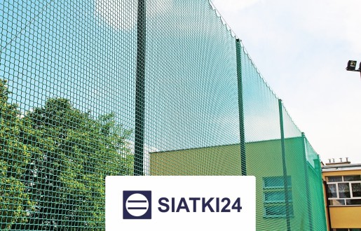   Siatki24.eu - Siatka na piłkochwyty o oczkach 4,5x4,5 cm i rozstawie 4 mm — dostępna w rolce 5 m pod twoje wymiary 