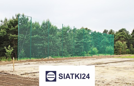 Siatka Piłkochwytów o wysokości 5 m z oczkami 10x10 cm, wykonana z grubego sznurka o średnicy 5 mm Siatki24.eu - Siatka Piłkochwytów o wysokości 5 m z oczkami 10x10 cm, wykonana z grubego sznurka o średnicy 5 mm