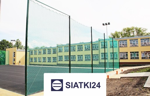   Siatki24.eu - Skuteczne piłkochwyty do piłki nożnej - najlepsze rozwiązanie do zabezpieczenia murawy 