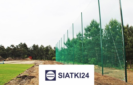   Siatki24.eu - Piłkochwyty ochronne z siatką 10x10 cm, grubość 4 mm, wysokość 4 m 