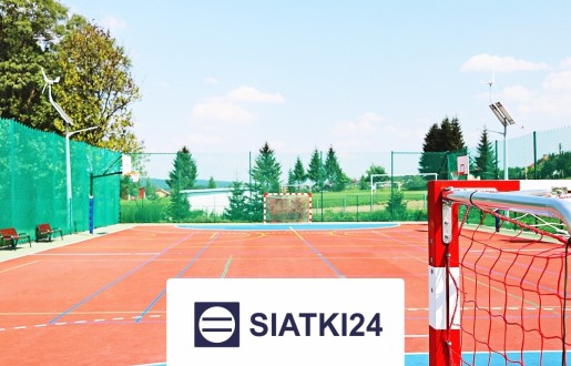 Ogrodzenia boiskowe siatkowe na wymiar, w tym o wysokości 5m ze słupami i siatką o oczkach 4,5x4,5cm oraz grubości 4mm Siatki24.eu - Ogrodzenia boiskowe siatkowe na wymiar, w tym o wysokości 5m ze słupami i siatką o oczkach 4,5x4,5cm oraz grubości 4mm