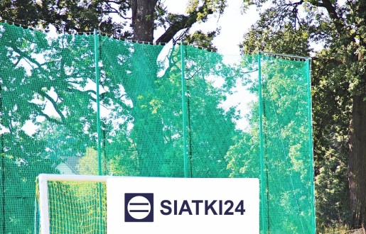   Siatki24.eu - Siatka zabezpieczająca do piłkochwytów piłkarskich - idealne zabezpieczenie każdego boiska 