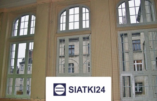   Siatki24.eu - Siatki pod sufity do hali sportowej do zabezpieczenia 