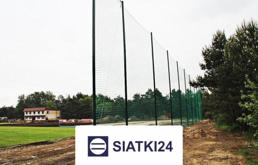 Piłkochwyty siatkowe do piłki nożnej - solidne, trwałe i odporne zabezpieczenie, optymalne do każdego boiska. Siatki24.eu - Piłkochwyty siatkowe do piłki nożnej - solidne, trwałe i odporne zabezpieczenie, optymalne do każdego boiska.